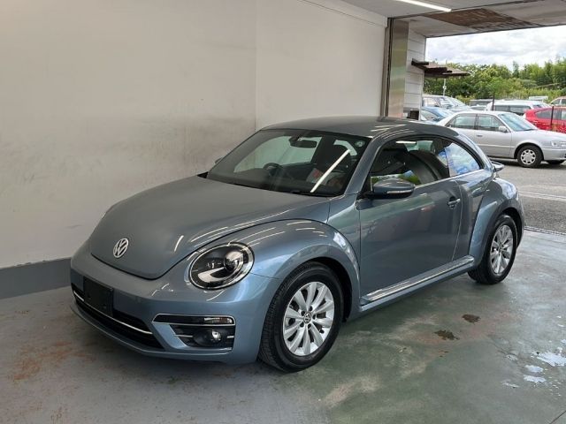 1009 Volkswagen The beetle 16CBZ 2017 г. (KCAA Kyoto)